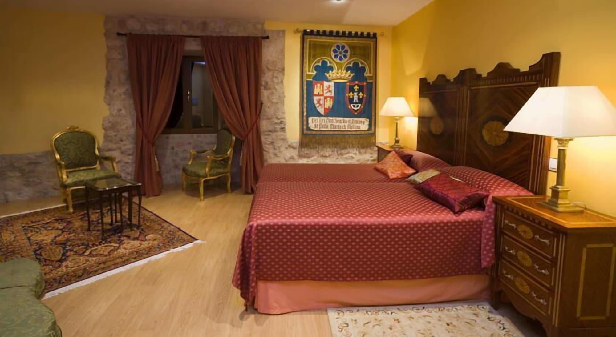 Residencia Real Del Castillo De Curiel Curiel de Duero Exterior photo